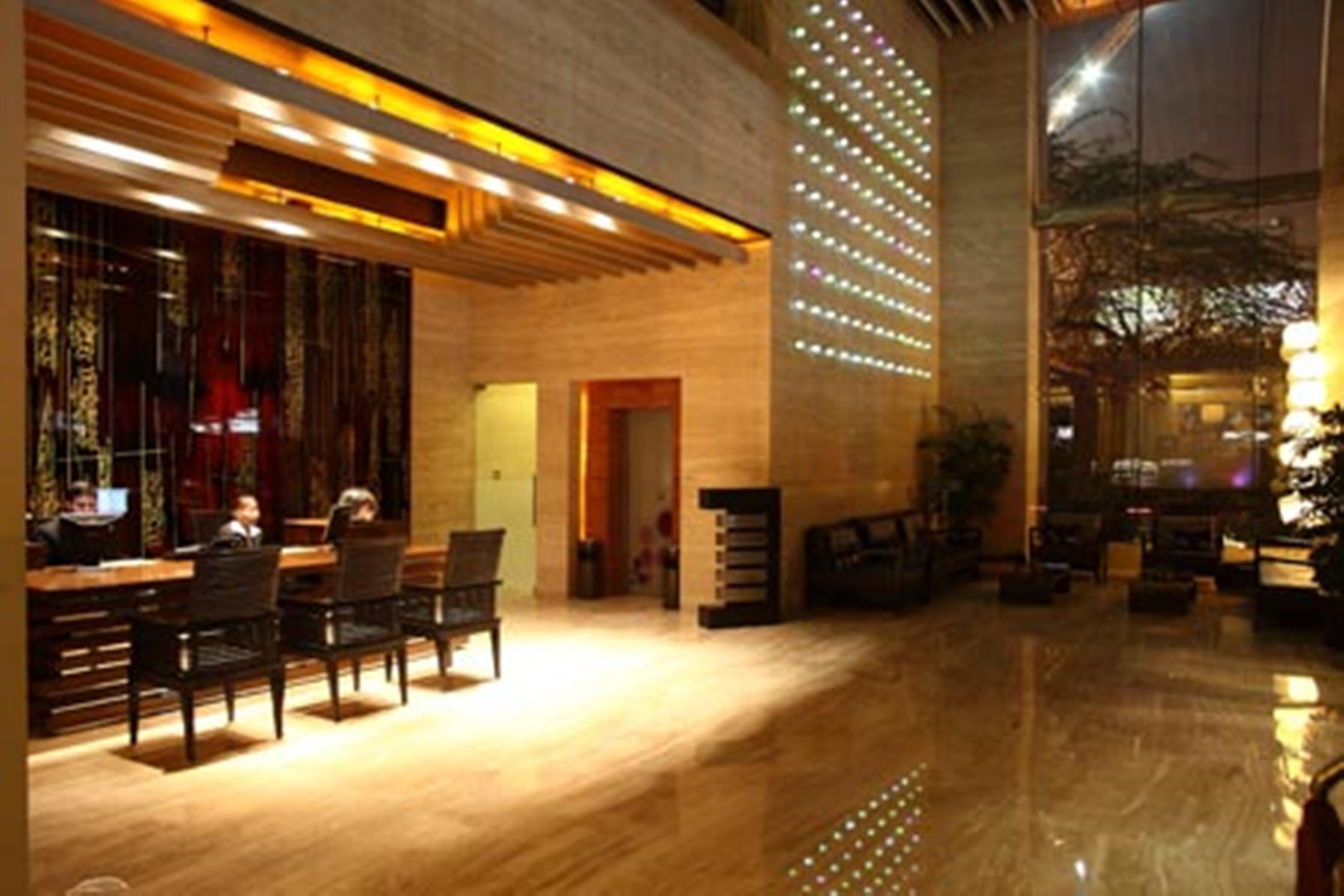 Mosaic Hotel, Noida İç mekan fotoğraf